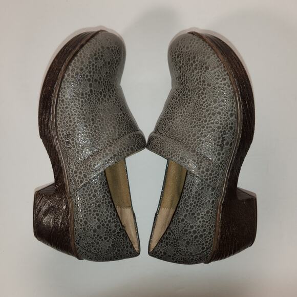 boc BORN CONCEPT Peggy Clog Women 9M Pewter Silver Gray Pebble Embossed Metallic - Picture 10 of 12